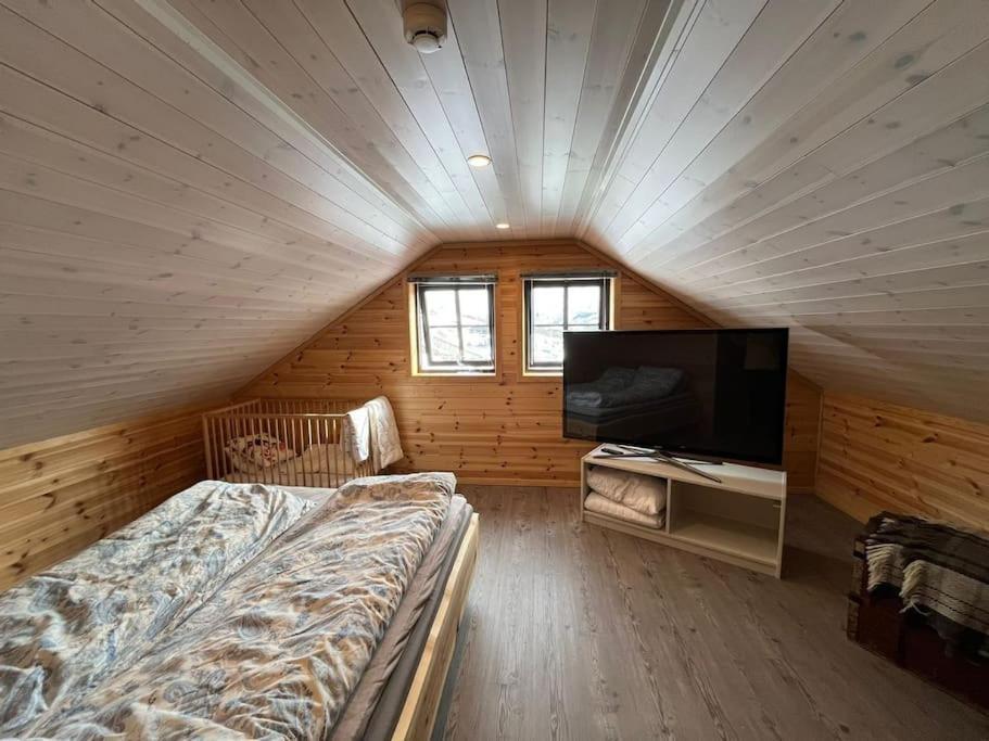 נורדפיורדייד Cabin In Beautiful Surroundings At Harpefossen מראה חיצוני תמונה