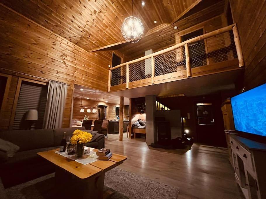 נורדפיורדייד Cabin In Beautiful Surroundings At Harpefossen מראה חיצוני תמונה