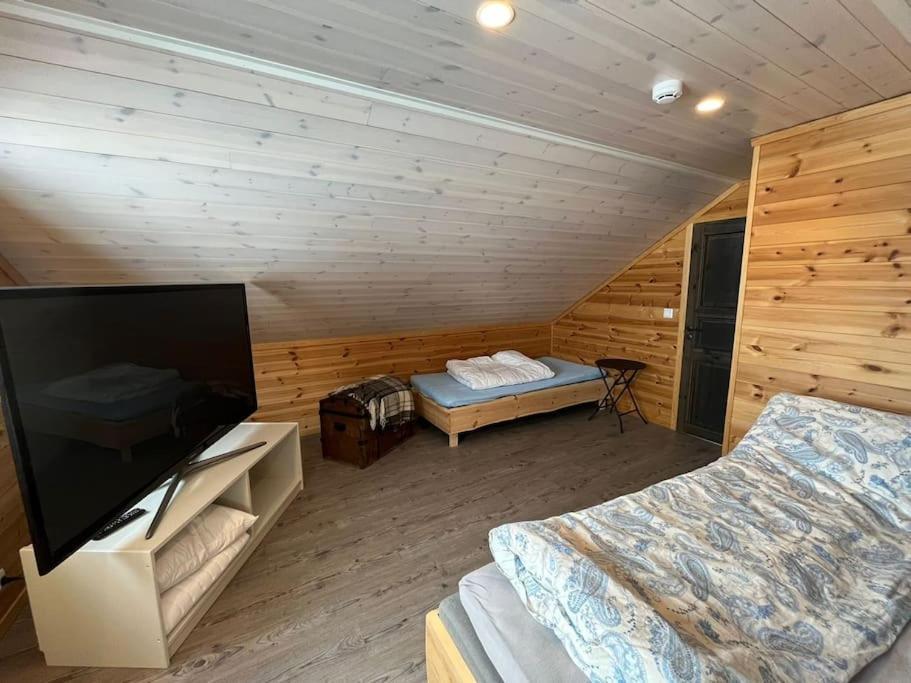 נורדפיורדייד Cabin In Beautiful Surroundings At Harpefossen מראה חיצוני תמונה